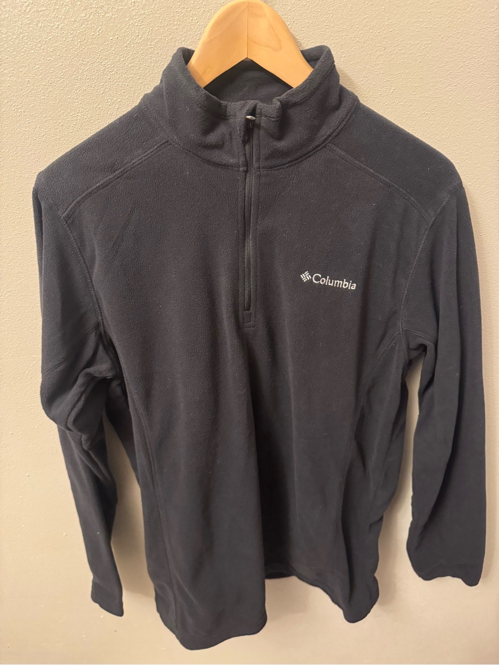 Columbia Men’s Black Half-Zip Fleece Pullover
